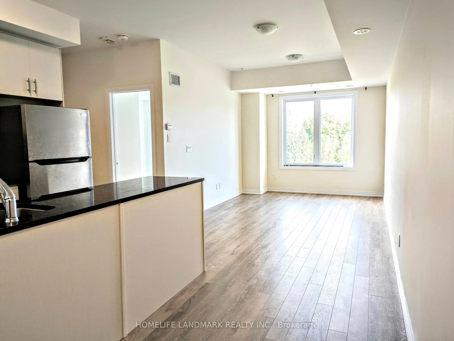 Photo 8 of Unit 812, 2635 William Jackson Drive, Pickering, Duffin Heights — HOMEH