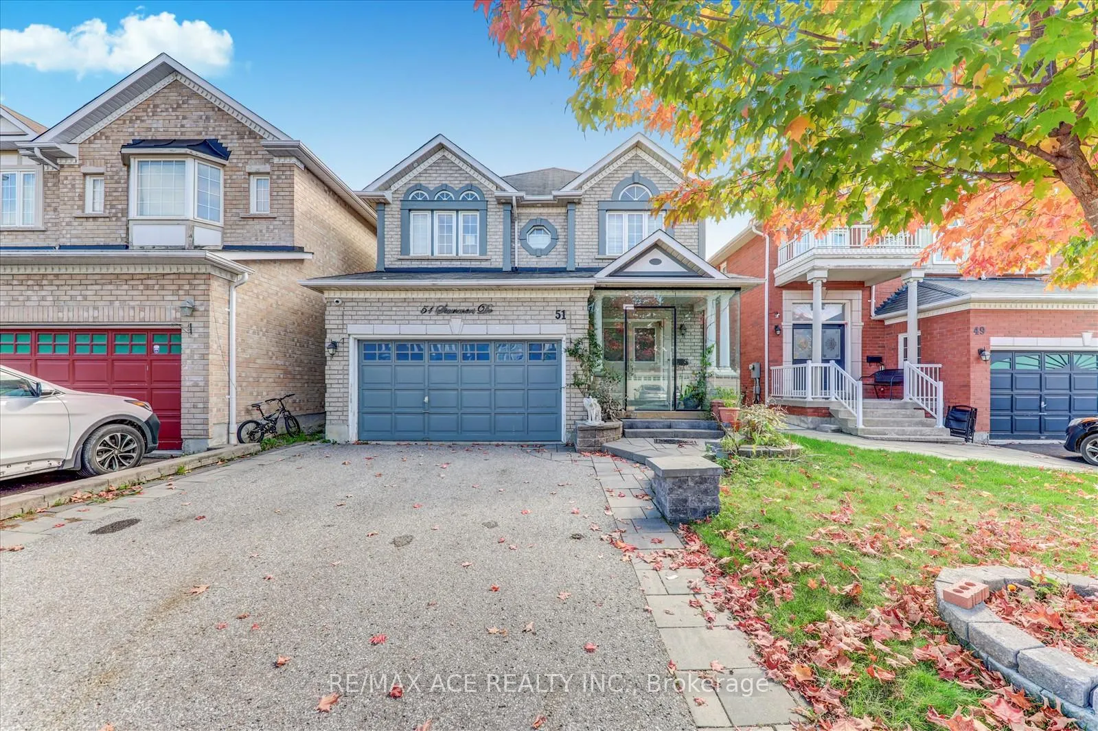 Photo 3 of 51 Stammers Drive, Ajax, Northwest Ajax — HOMEH