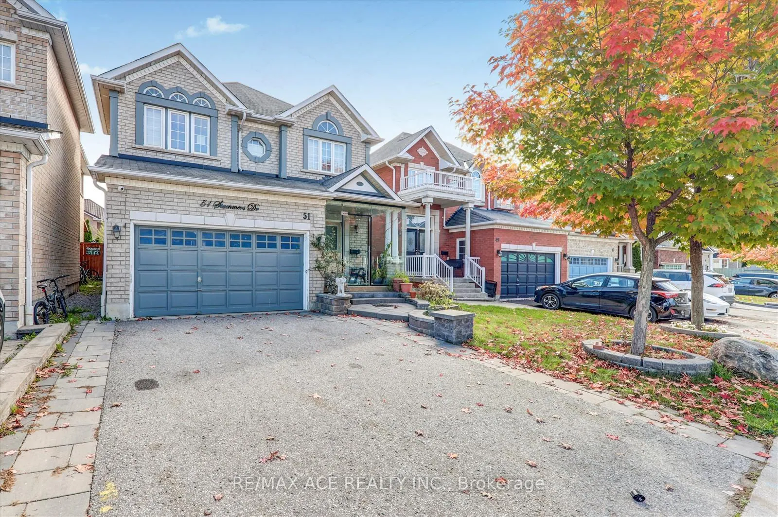 Photo 4 of 51 Stammers Drive, Ajax, Northwest Ajax — HOMEH