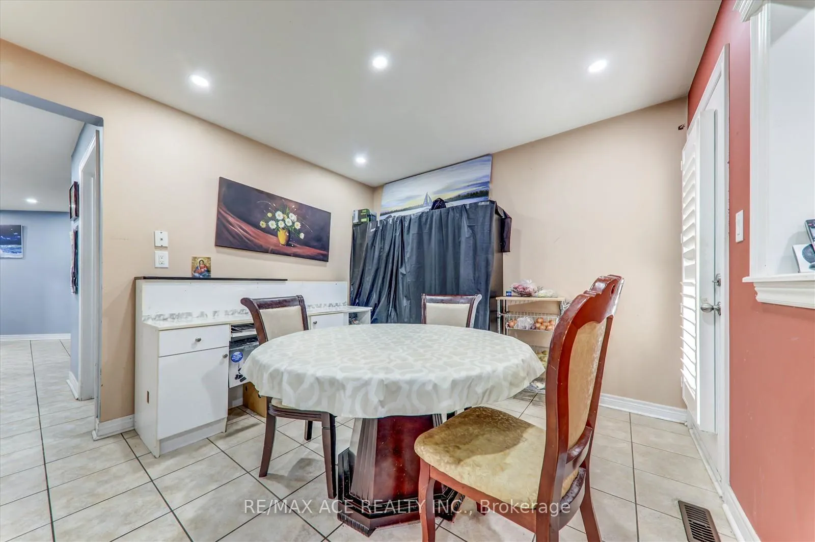 Photo 15 of 51 Stammers Drive, Ajax, Northwest Ajax — HOMEH