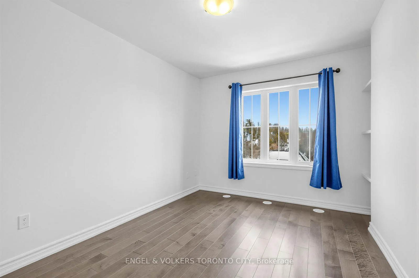 Photo 19 of 199 Pine Grove Road, Vaughan, Islington Woods — HOMEH