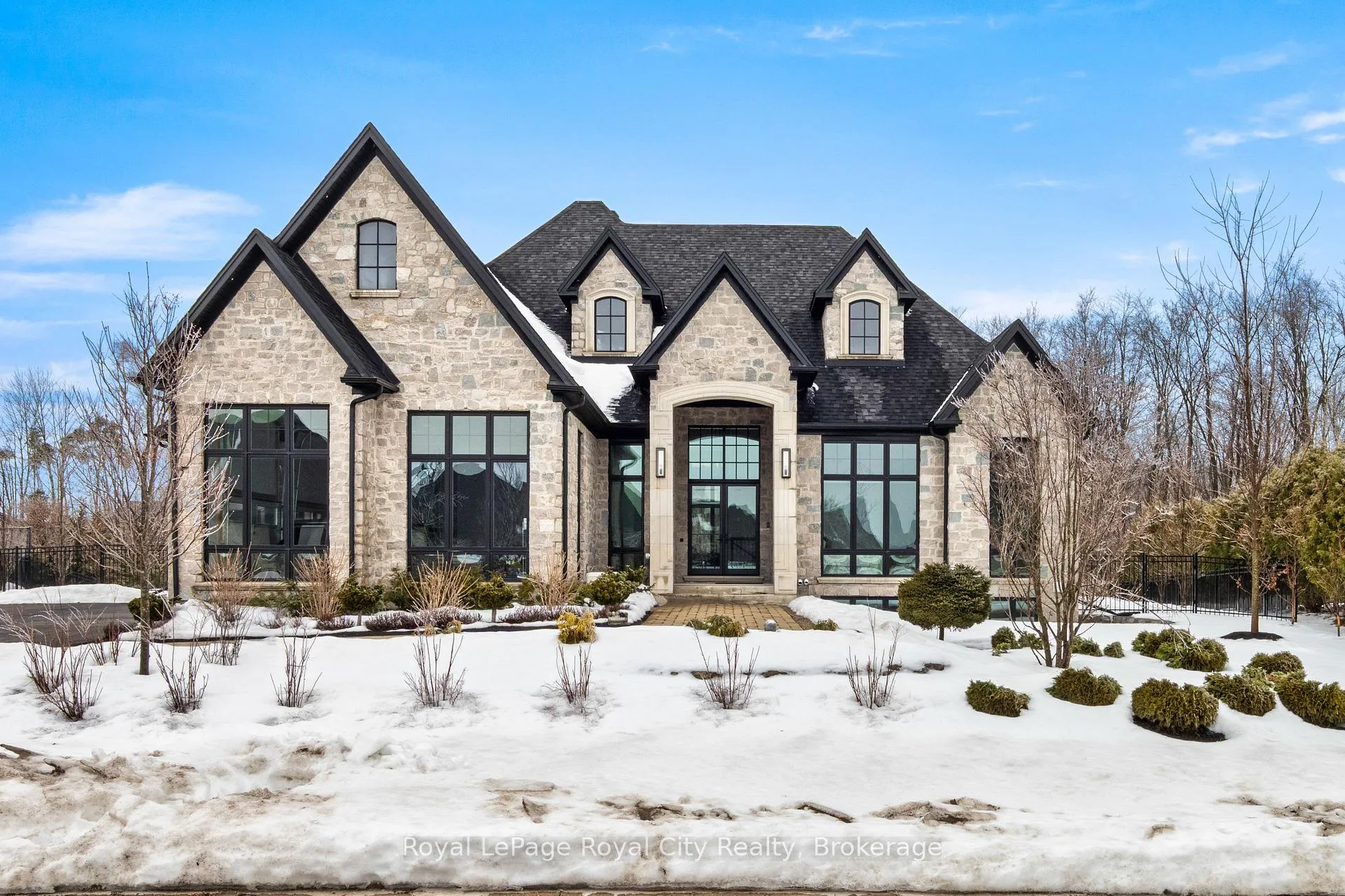 Photo 1 of 153 Heritage Lake Drive, Puslinch, Crieff/Aikensville/Killean — HOMEH