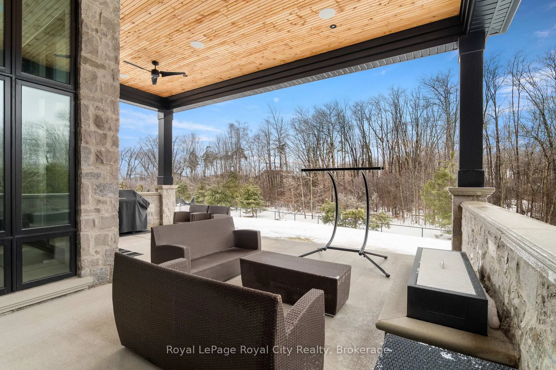 Photo 44 of 153 Heritage Lake Drive, Puslinch, Crieff/Aikensville/Killean — HOMEH