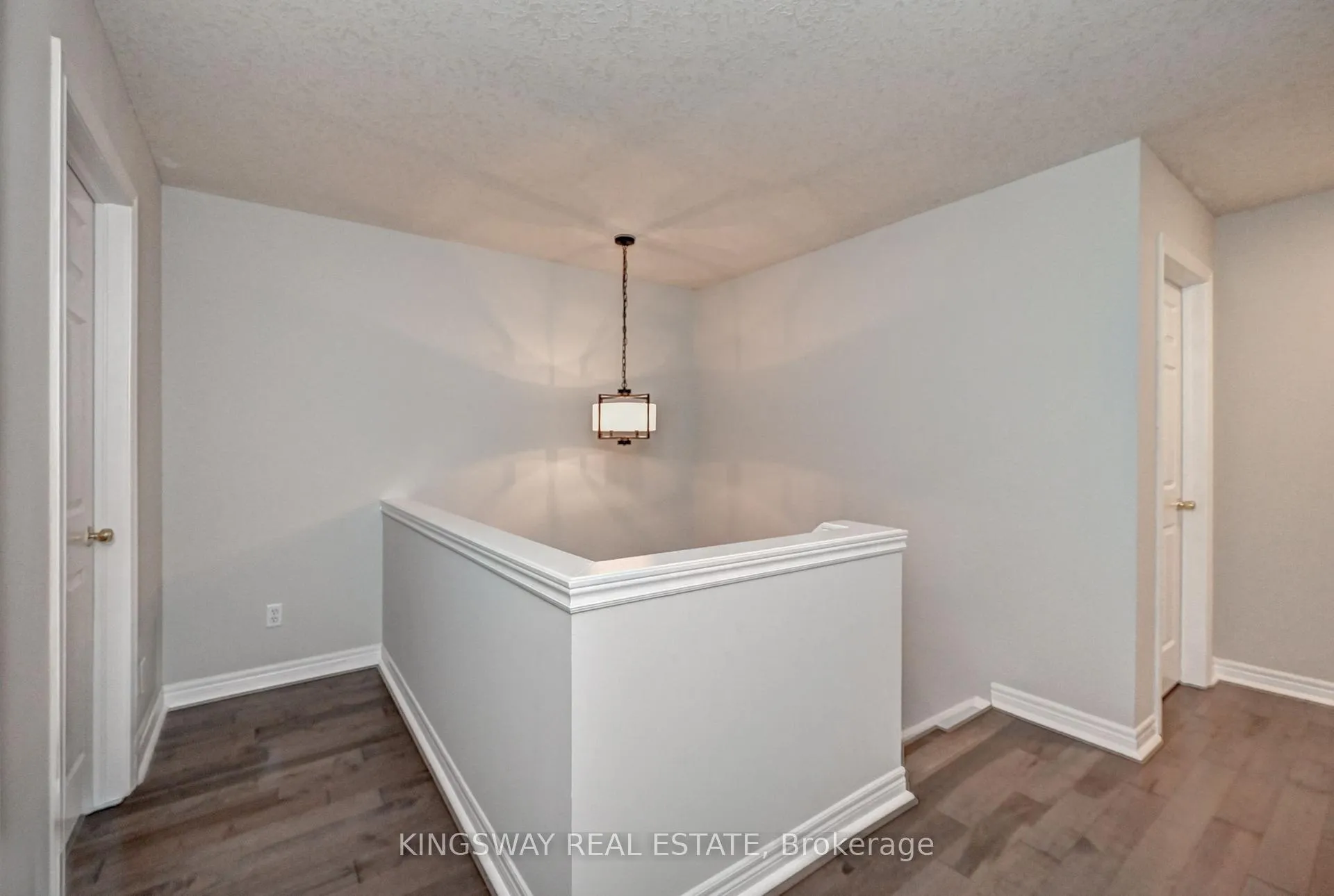 Photo 17 of 242 Doon Mills Drive, Kitchener — HOMEH