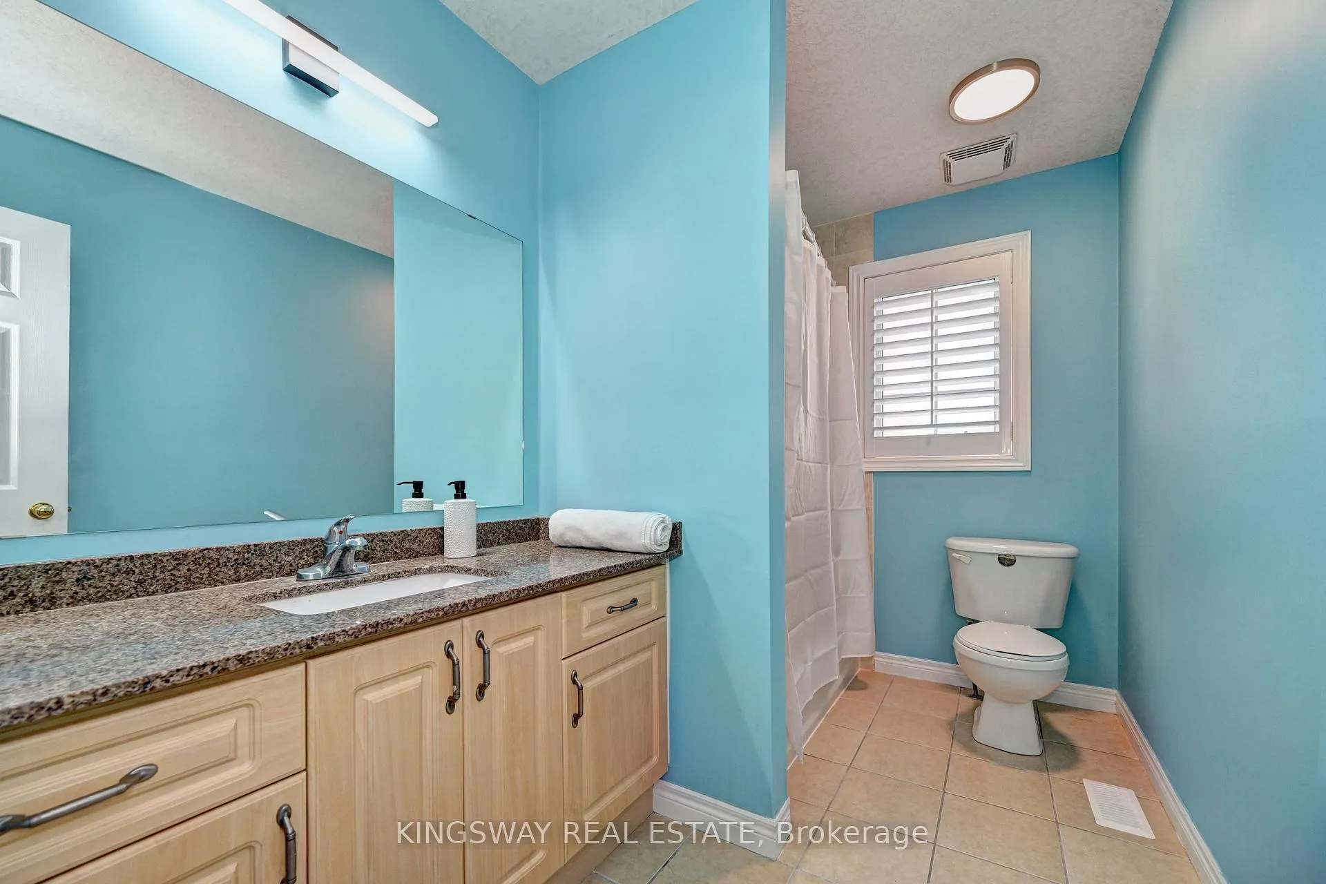 Photo 24 of 242 Doon Mills Drive, Kitchener — HOMEH