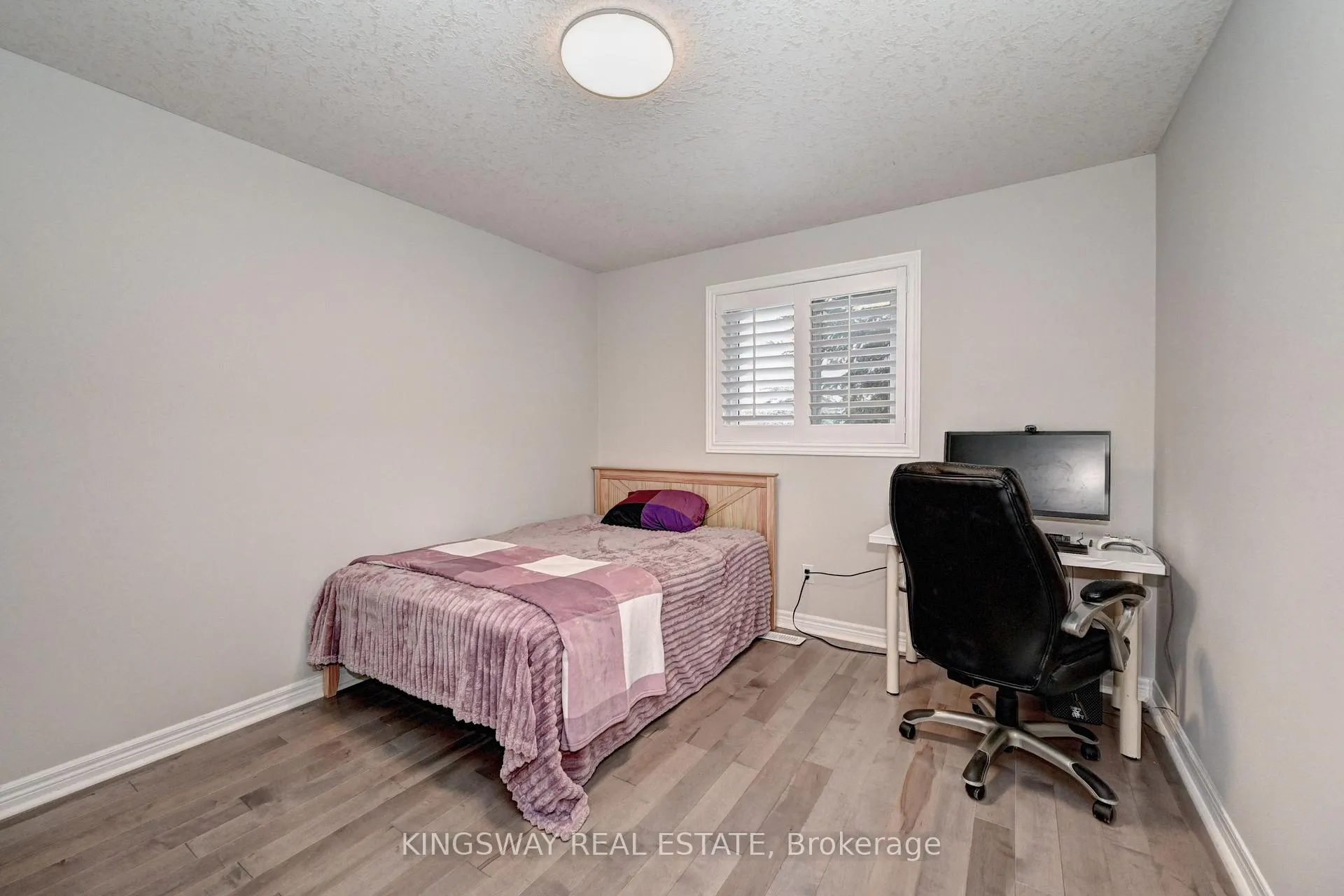 Photo 26 of 242 Doon Mills Drive, Kitchener — HOMEH