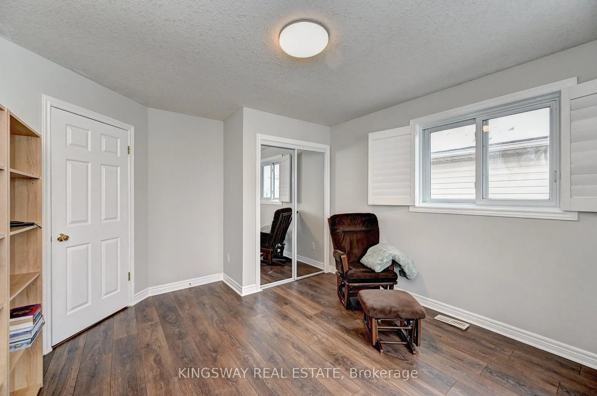 Photo 29 of 242 Doon Mills Drive, Kitchener — HOMEH