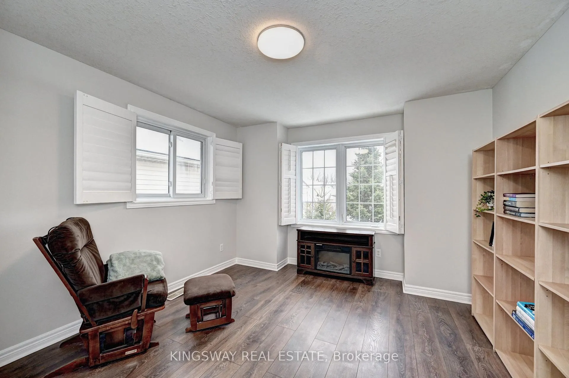 Photo 30 of 242 Doon Mills Drive, Kitchener — HOMEH