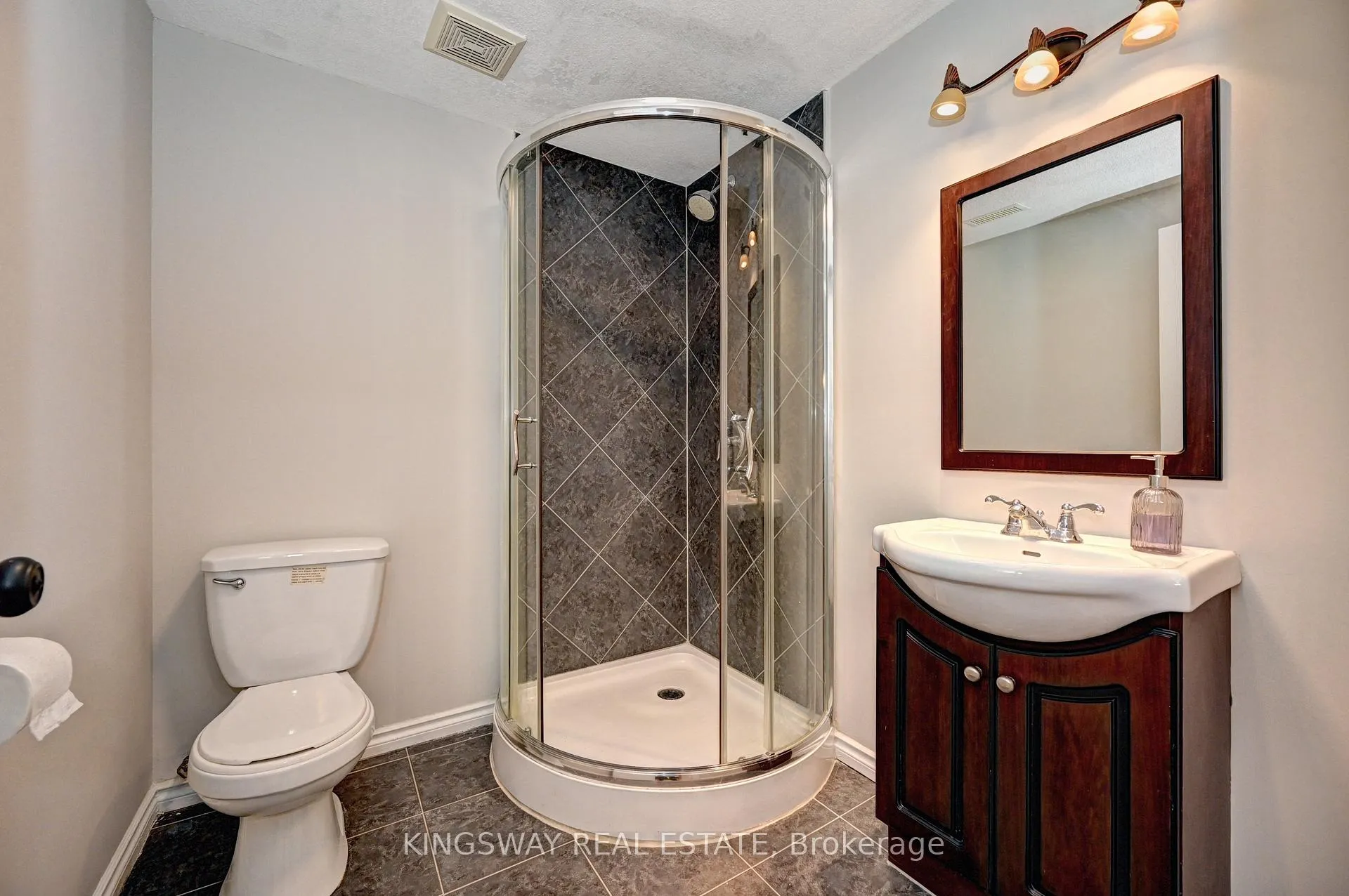 Photo 31 of 242 Doon Mills Drive, Kitchener — HOMEH