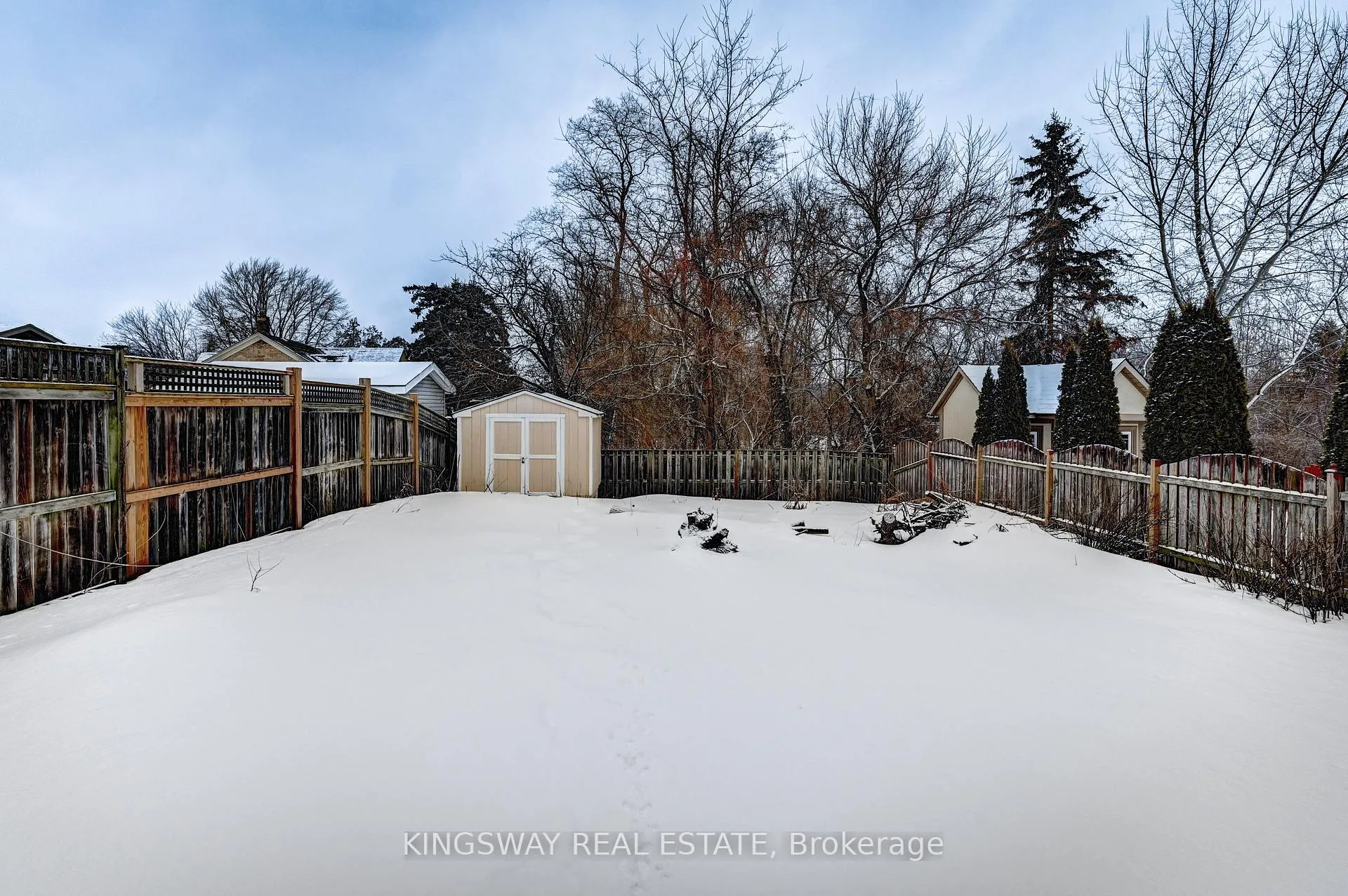 Photo 40 of 242 Doon Mills Drive, Kitchener — HOMEH