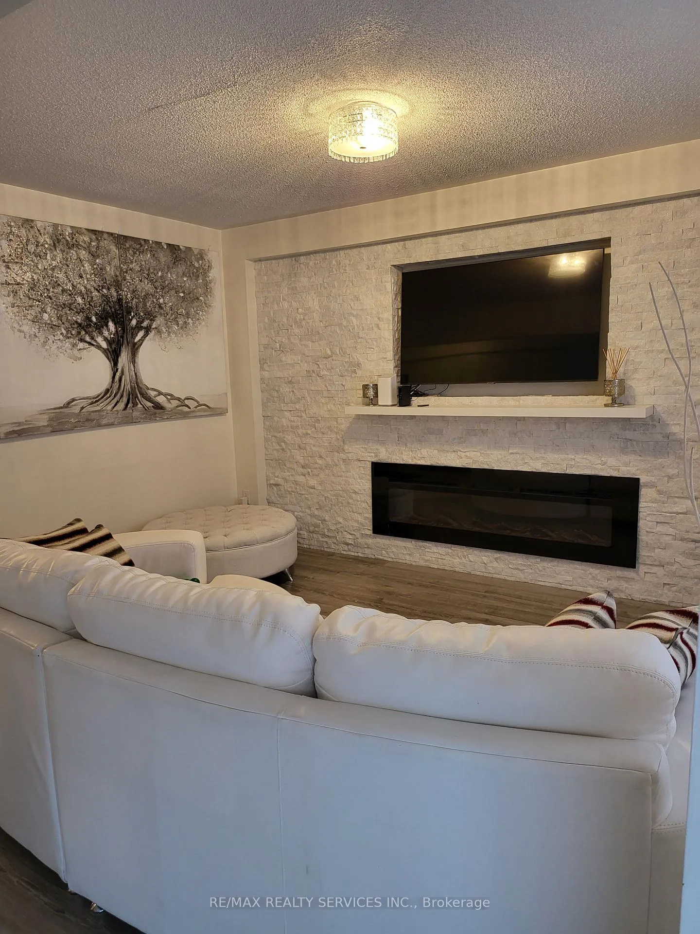 Photo 5 of 19 Albery Road, Brampton, Fletcher's Meadow — HOMEH