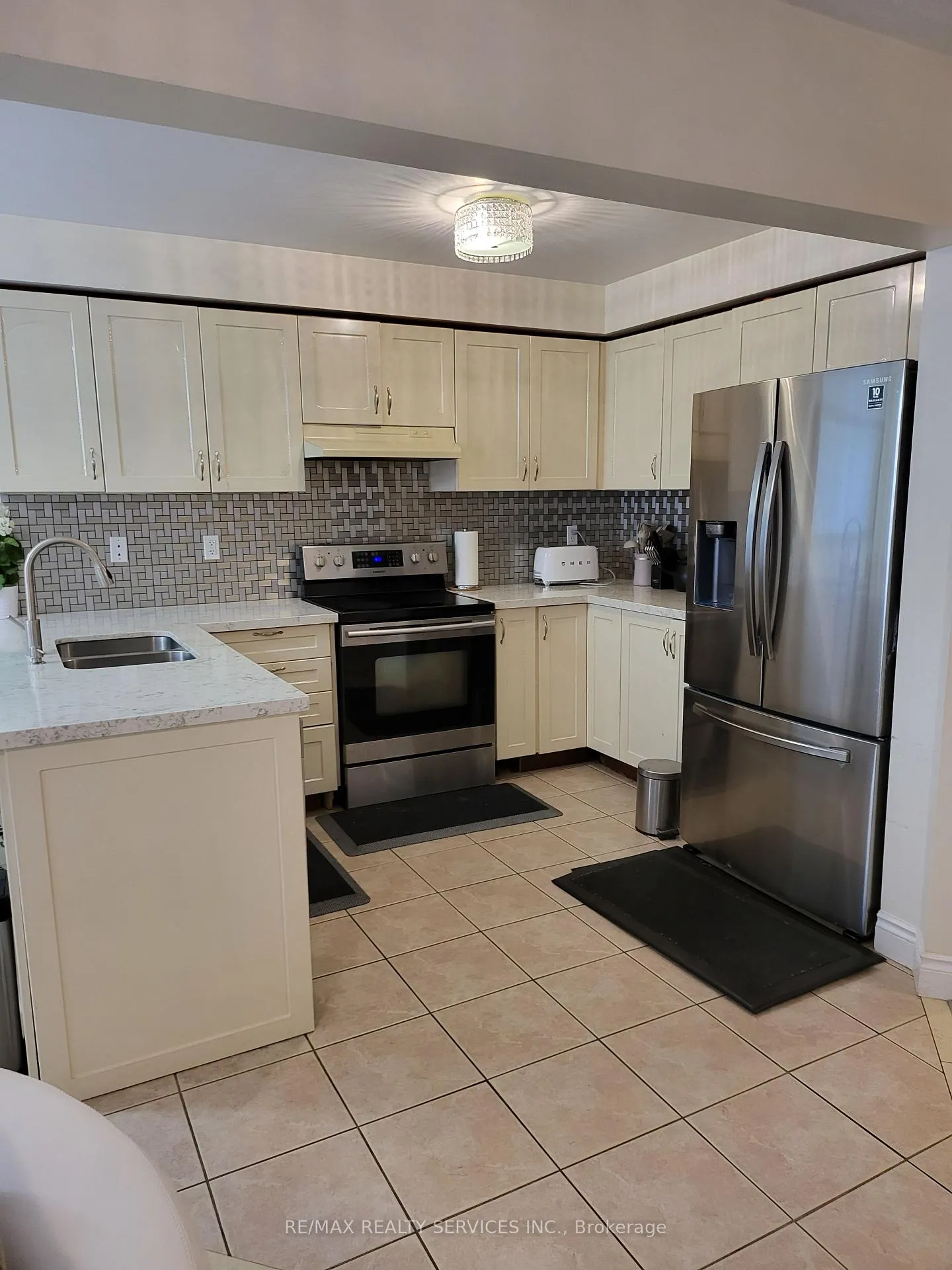 Photo 9 of 19 Albery Road, Brampton, Fletcher's Meadow — HOMEH