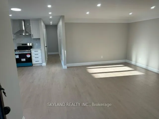 Photo 4 of Unit Upper, 21 Nova Drive, Hamilton, Huntington — HOMEH