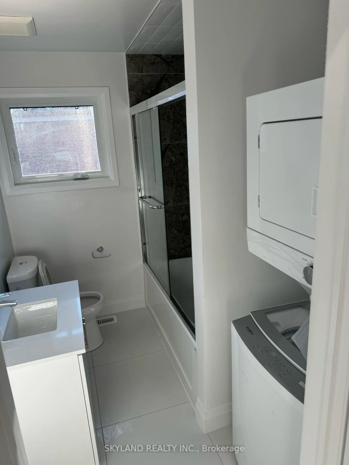 Photo 5 of Unit Upper, 21 Nova Drive, Hamilton, Huntington — HOMEH