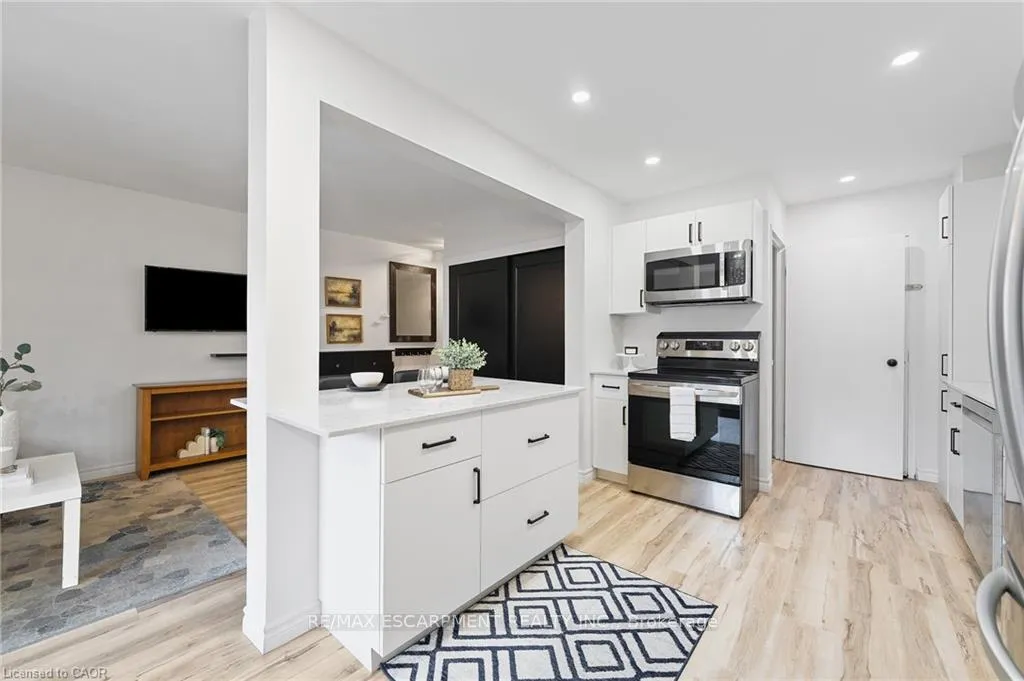 Photo 16 of Unit 150, 17 Old Pine Trail, St. Catharines, Carlton/Bunting — HOMEH