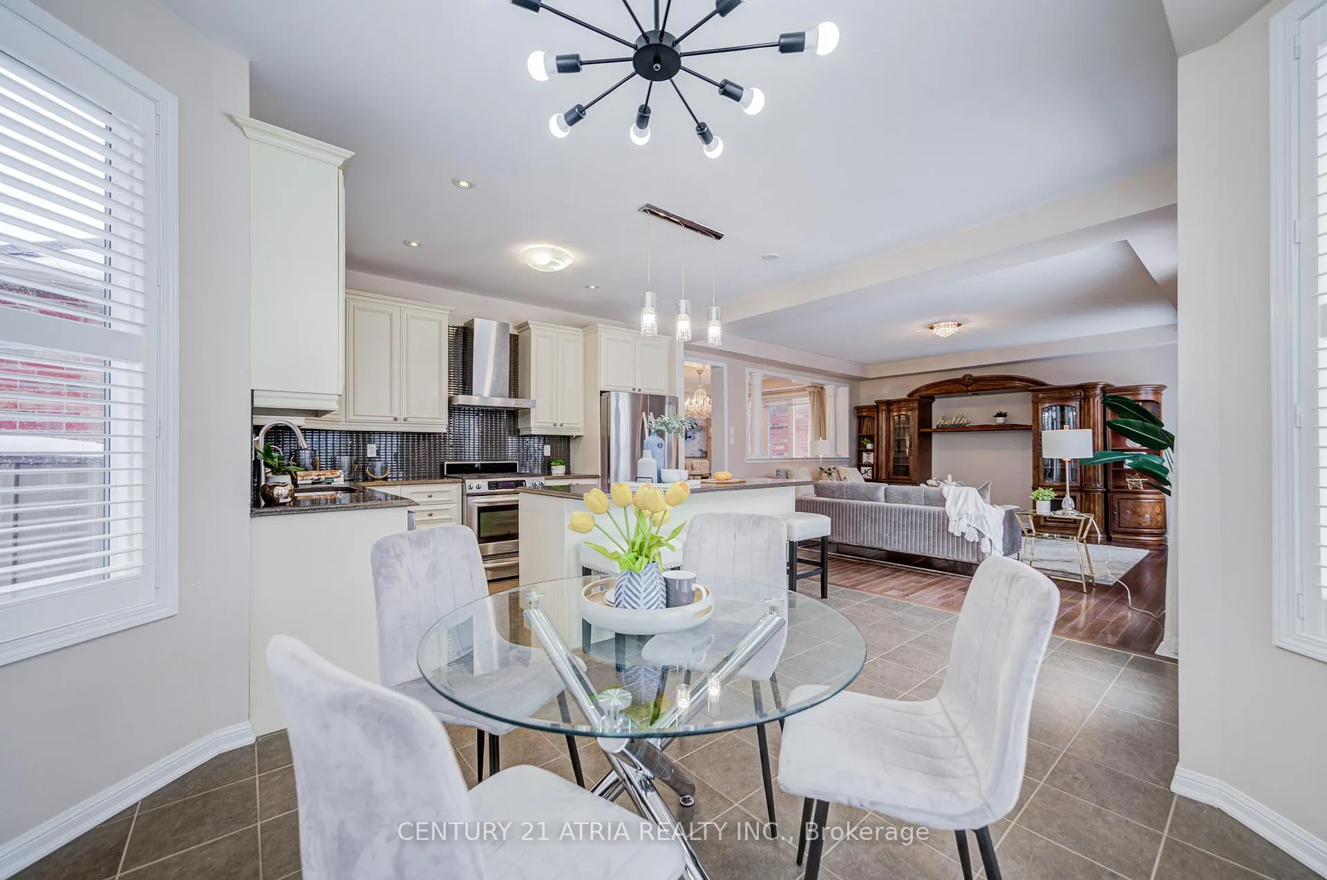 Photo 18 of 56 Kelly Crescent, Markham, Wismer — HOMEH