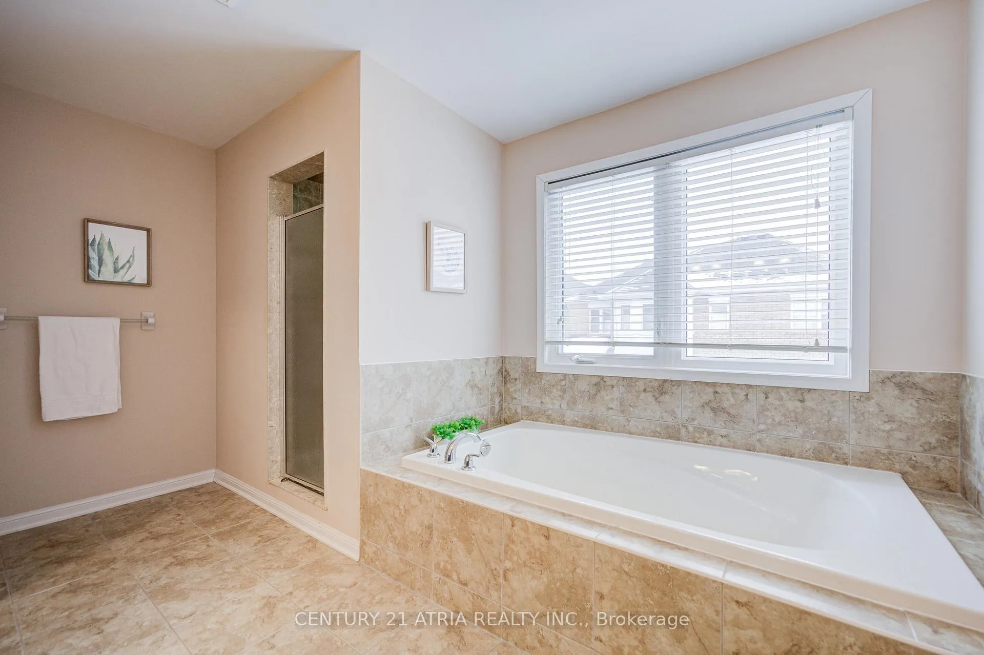 Photo 34 of 56 Kelly Crescent, Markham, Wismer — HOMEH