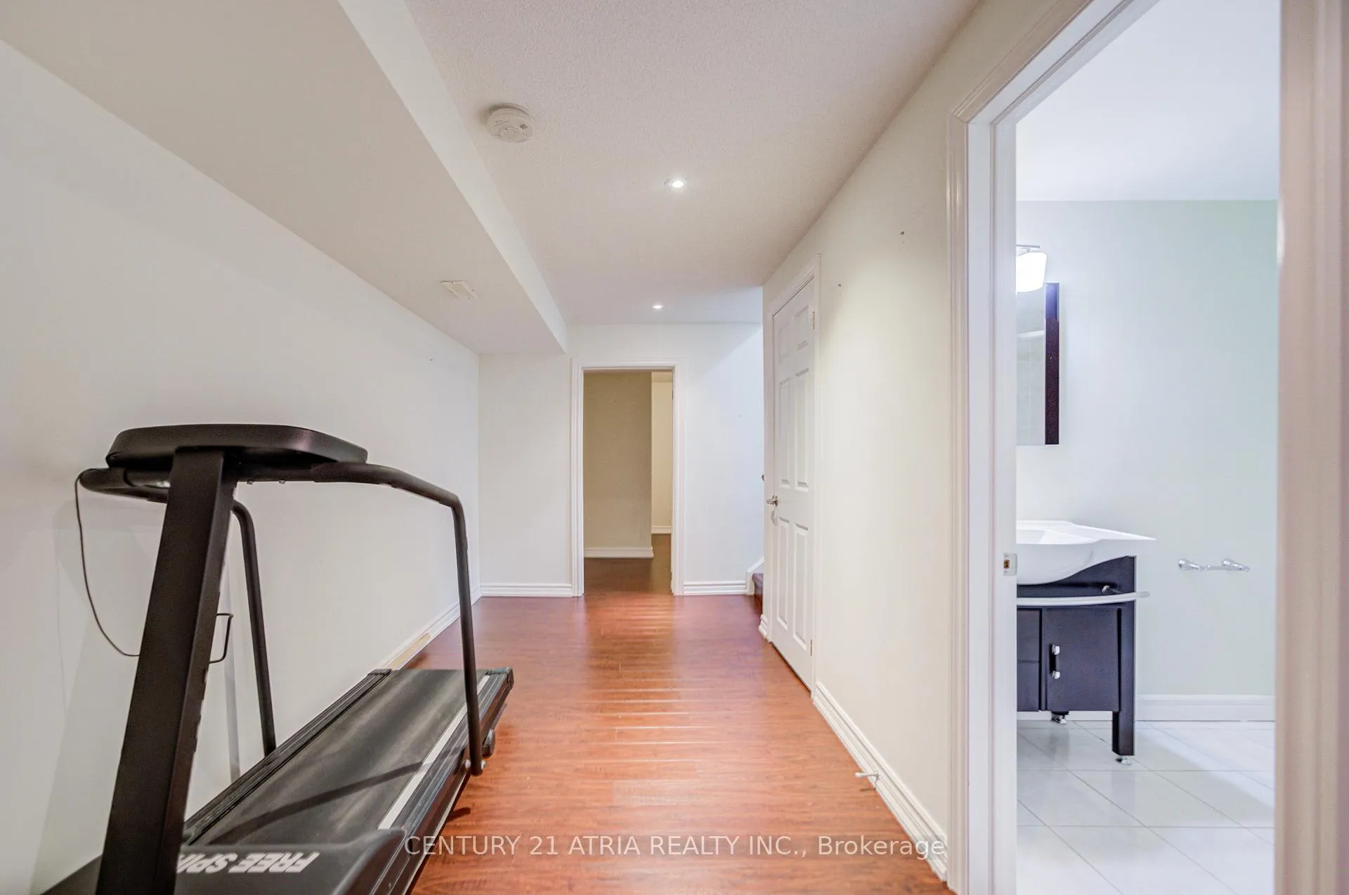 Photo 37 of 56 Kelly Crescent, Markham, Wismer — HOMEH