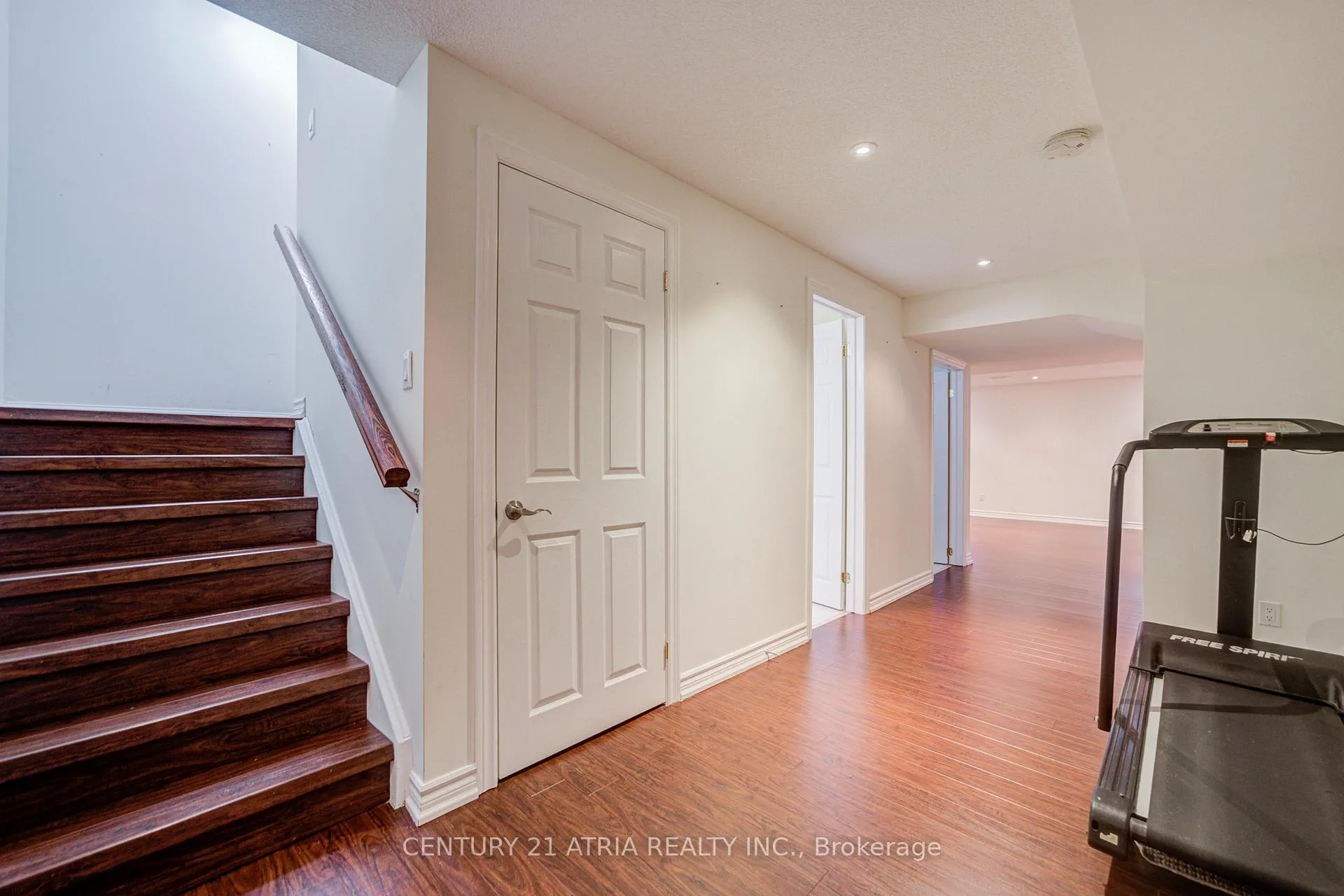 Photo 38 of 56 Kelly Crescent, Markham, Wismer — HOMEH
