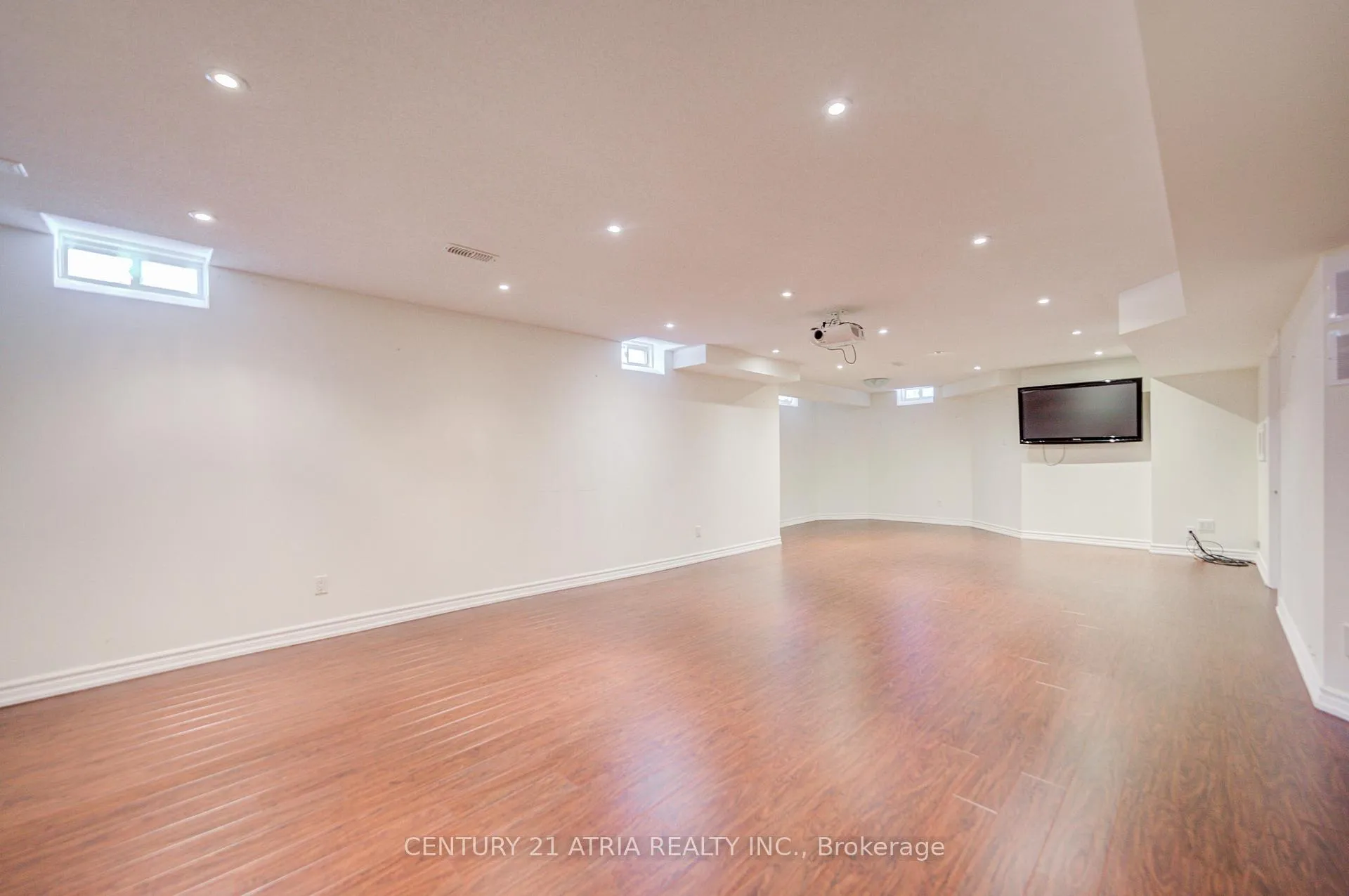 Photo 42 of 56 Kelly Crescent, Markham, Wismer — HOMEH