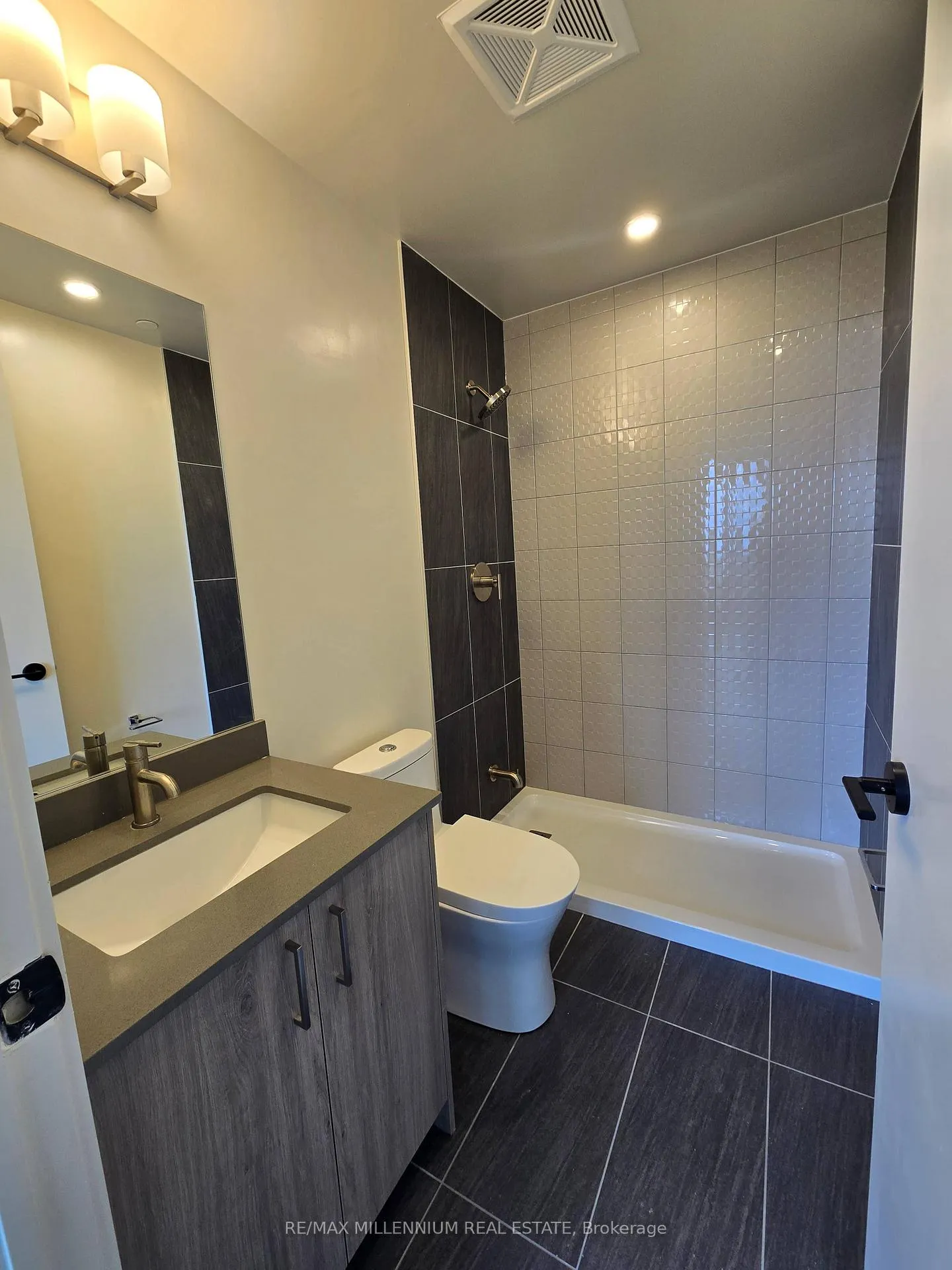 Photo 10 of 8010 Derry Road, Milton, Coates — HOMEH