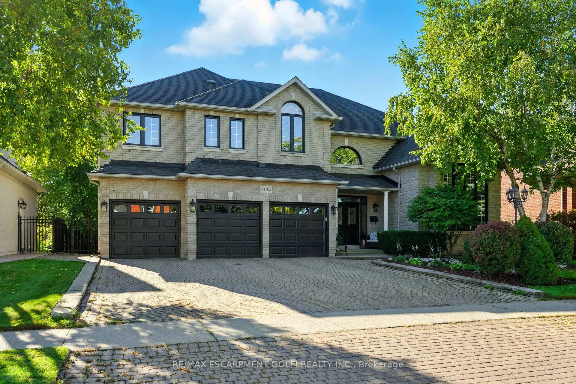 Photo 4 of 4184 Arbourfield Drive, Burlington, Rose — HOMEH