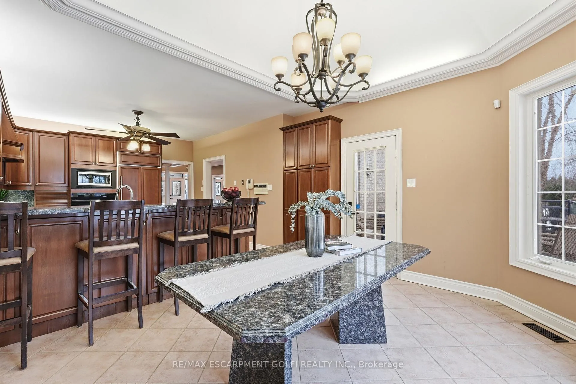 Photo 14 of 4184 Arbourfield Drive, Burlington, Rose — HOMEH
