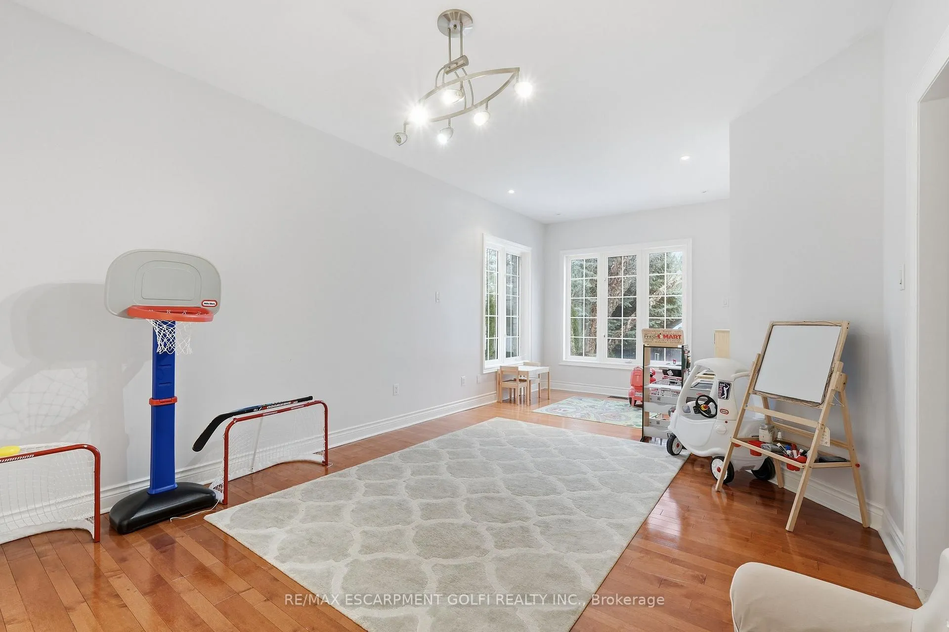 Photo 17 of 4184 Arbourfield Drive, Burlington, Rose — HOMEH