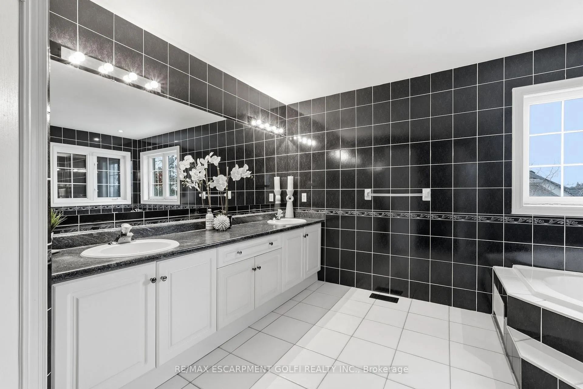 Photo 25 of 4184 Arbourfield Drive, Burlington, Rose — HOMEH