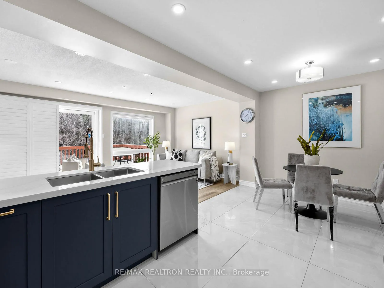 Photo 13 of 677 Sunbird Trail, Pickering, Amberlea — HOMEH