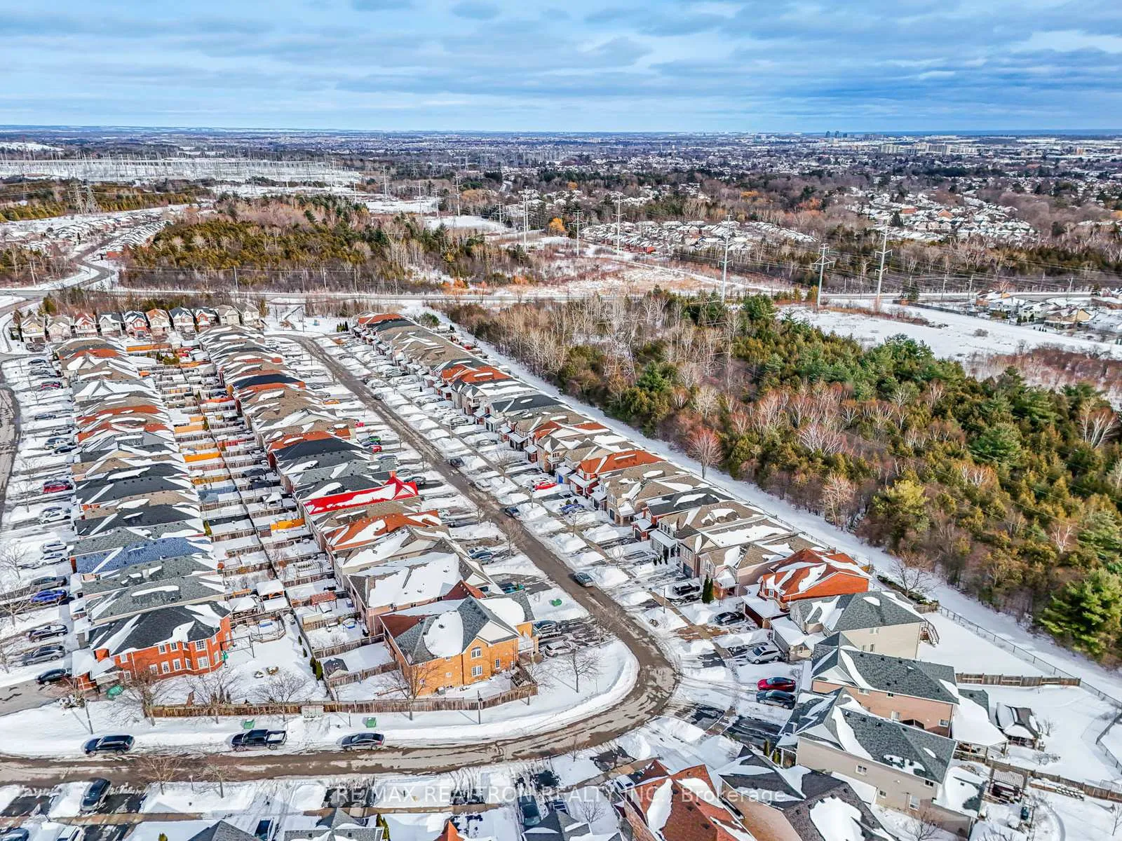 Photo 42 of 677 Sunbird Trail, Pickering, Amberlea — HOMEH