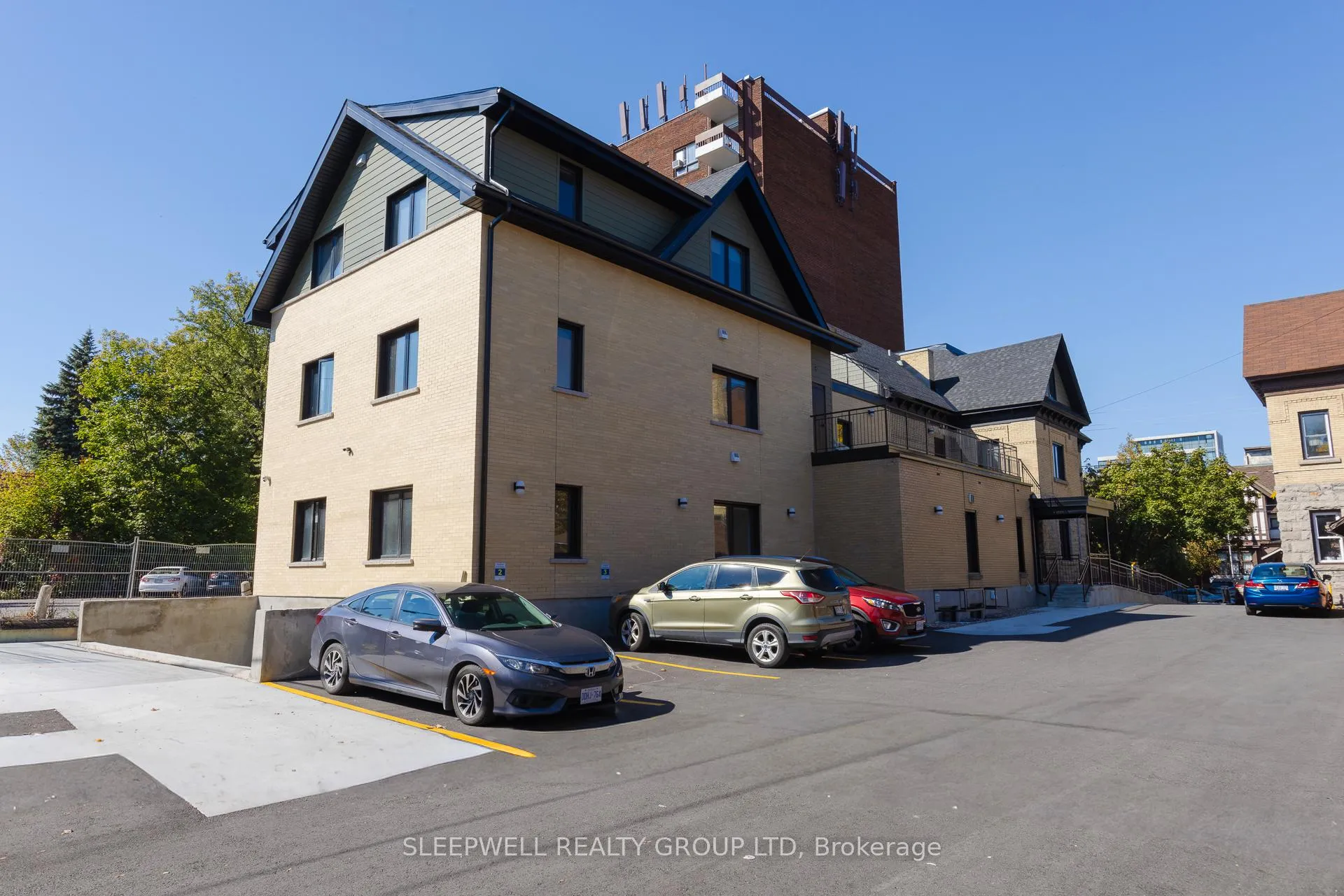 Photo 3 of Unit 103, 476 Wilbrod Street, Ottawa, Sandy Hill — HOMEH