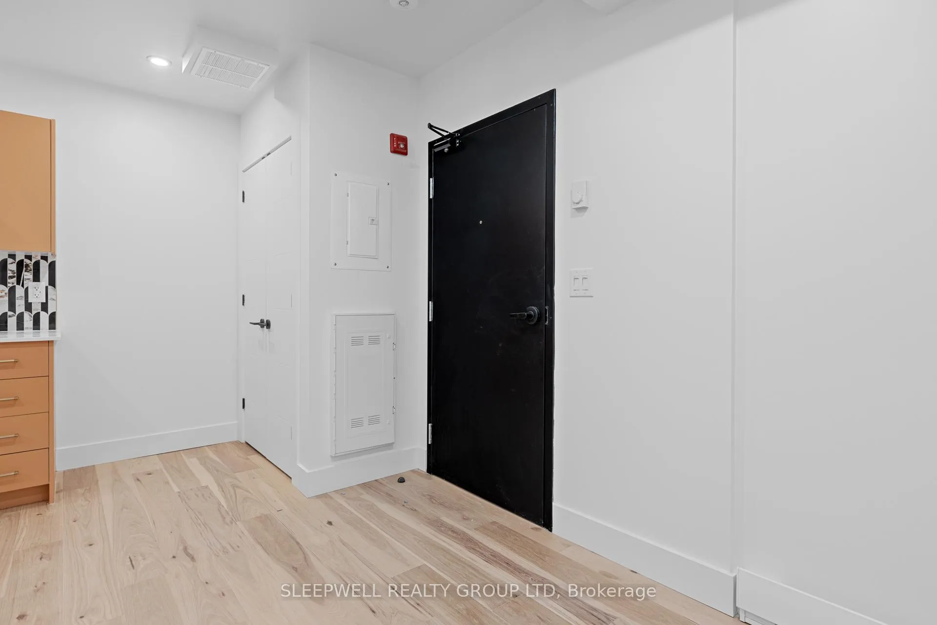 Photo 4 of Unit 103, 476 Wilbrod Street, Ottawa, Sandy Hill — HOMEH