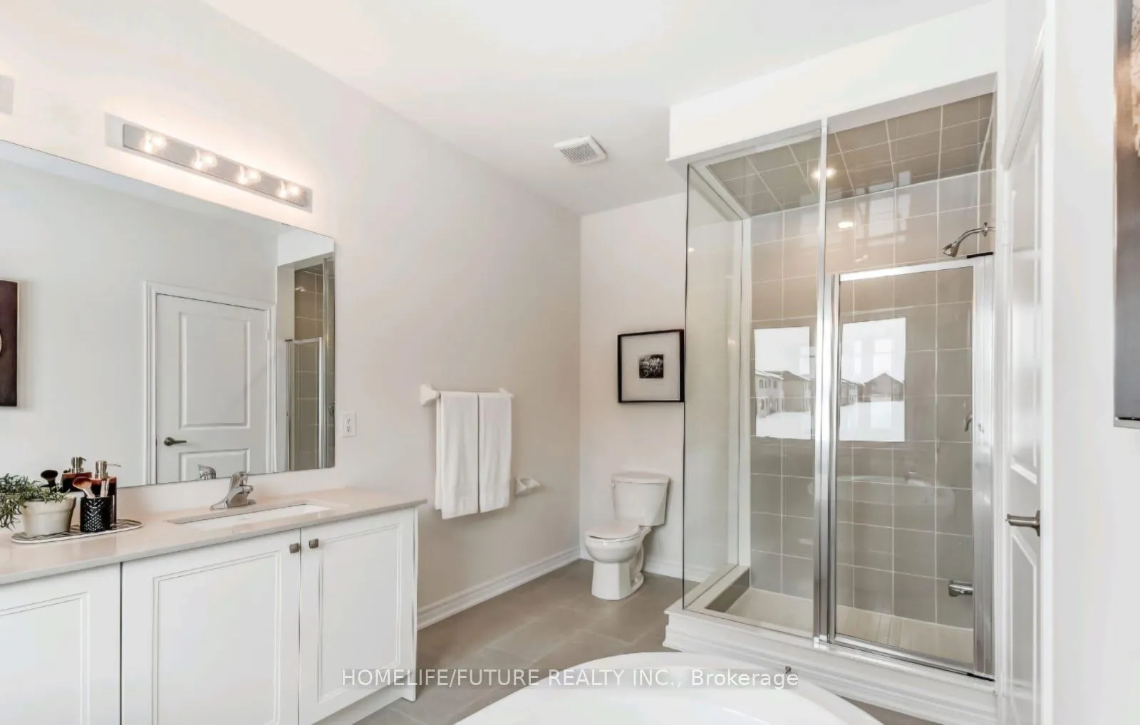 Photo 10 of 1268 Klondike Drive, Oshawa, Kedron — HOMEH