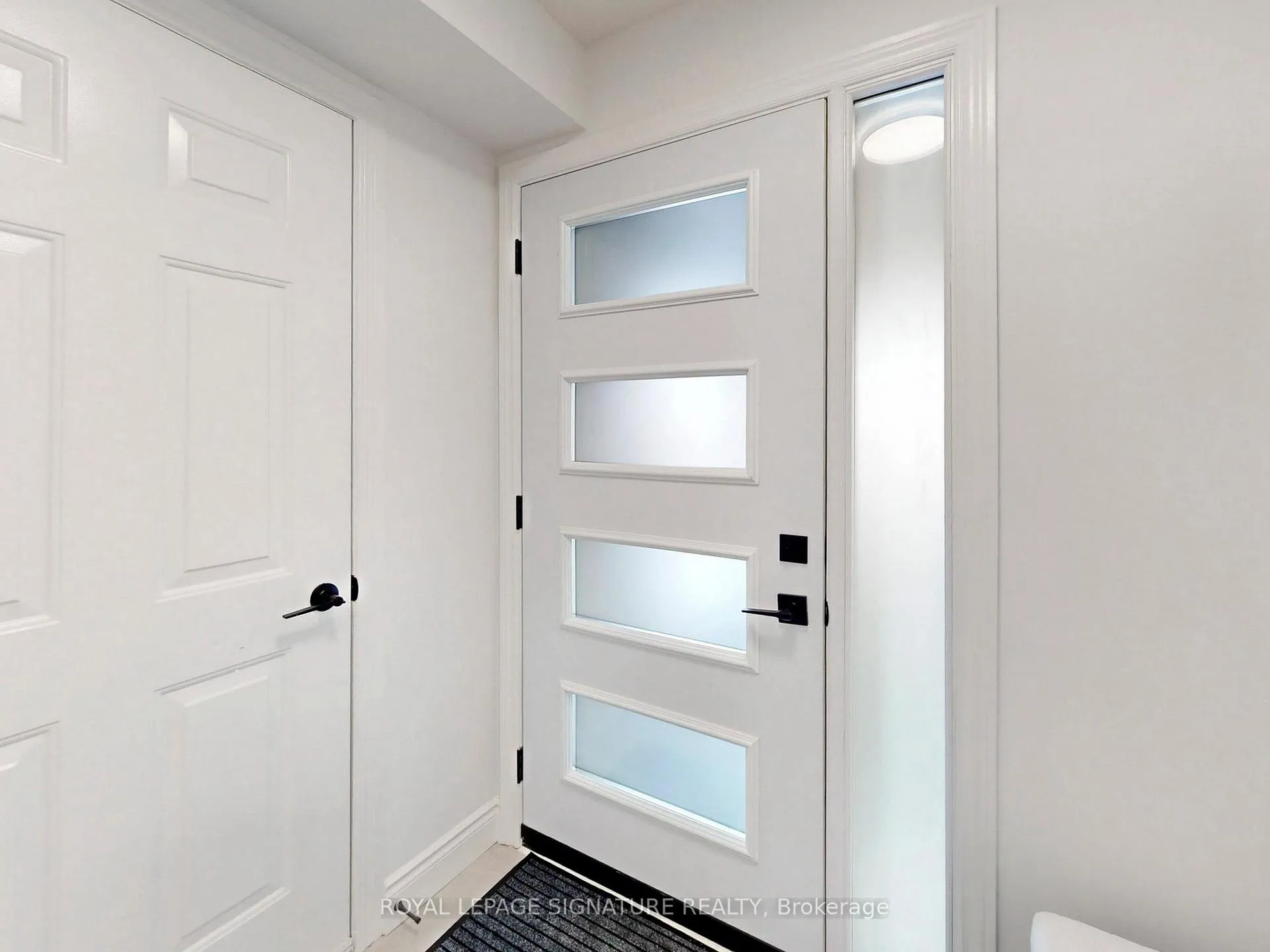 Photo 3 of 65 Fordcombe Crescent, Markham, Milliken Mills West — HOMEH