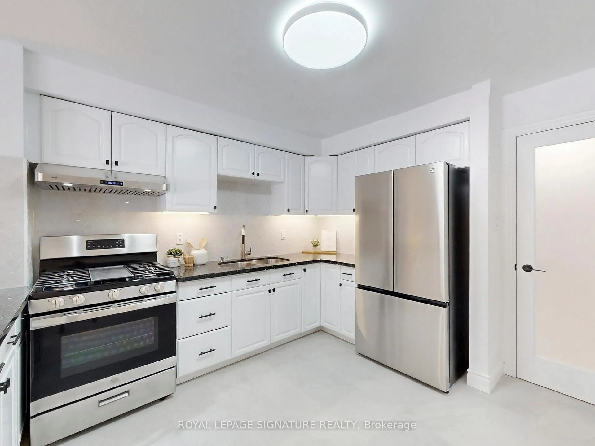 Photo 12 of 65 Fordcombe Crescent, Markham, Milliken Mills West — HOMEH