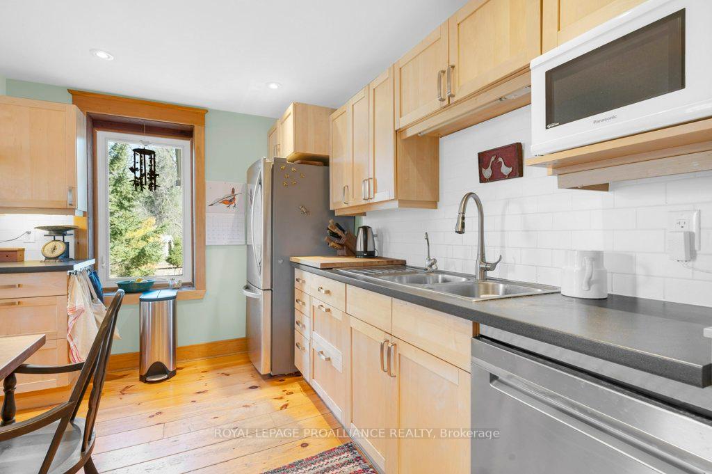 Photo 14 of 75 Dingman Street, Madoc — HOMEH