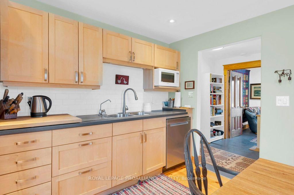 Photo 15 of 75 Dingman Street, Madoc — HOMEH