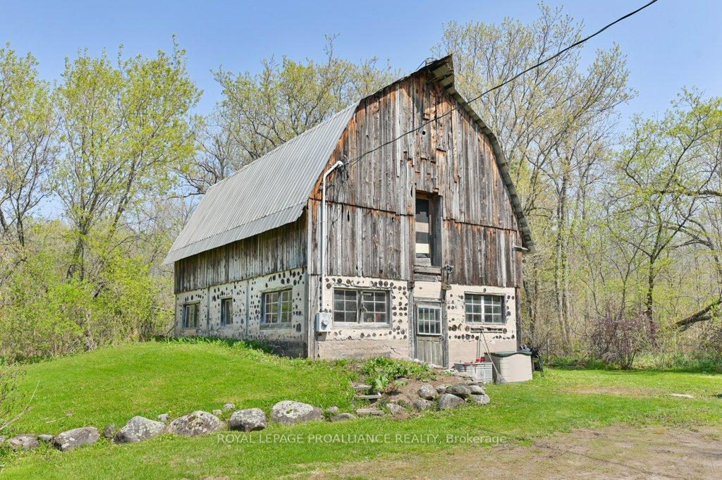 Photo 33 of 75 Dingman Street, Madoc — HOMEH