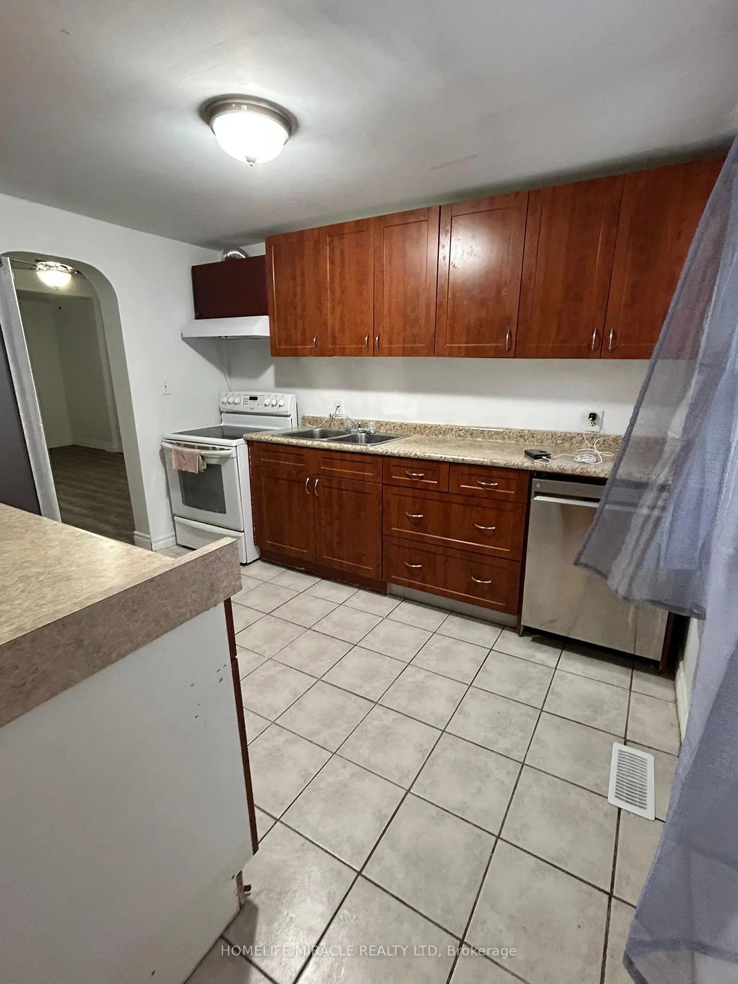 Photo 4 of 78 East 23rd Street, Hamilton, Eastmount — HOMEH