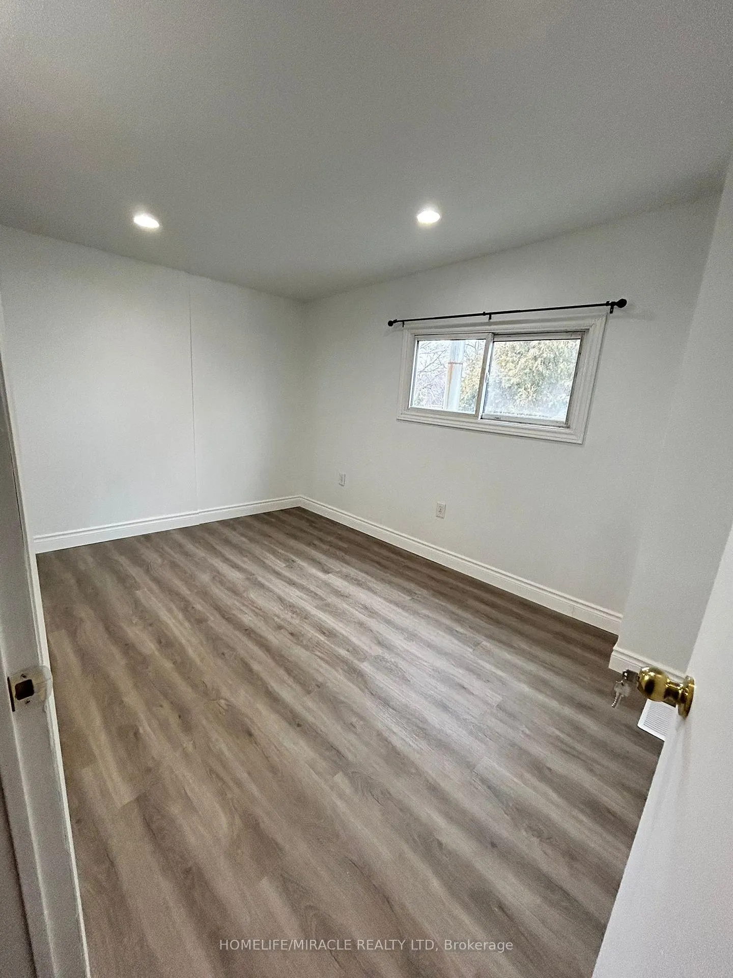 Photo 11 of 78 East 23rd Street, Hamilton, Eastmount — HOMEH