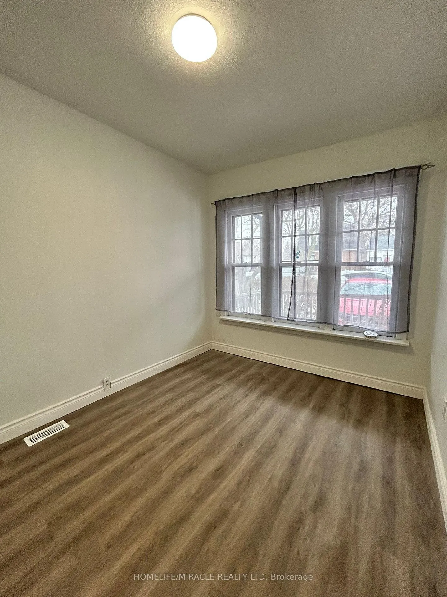 Photo 13 of 78 East 23rd Street, Hamilton, Eastmount — HOMEH