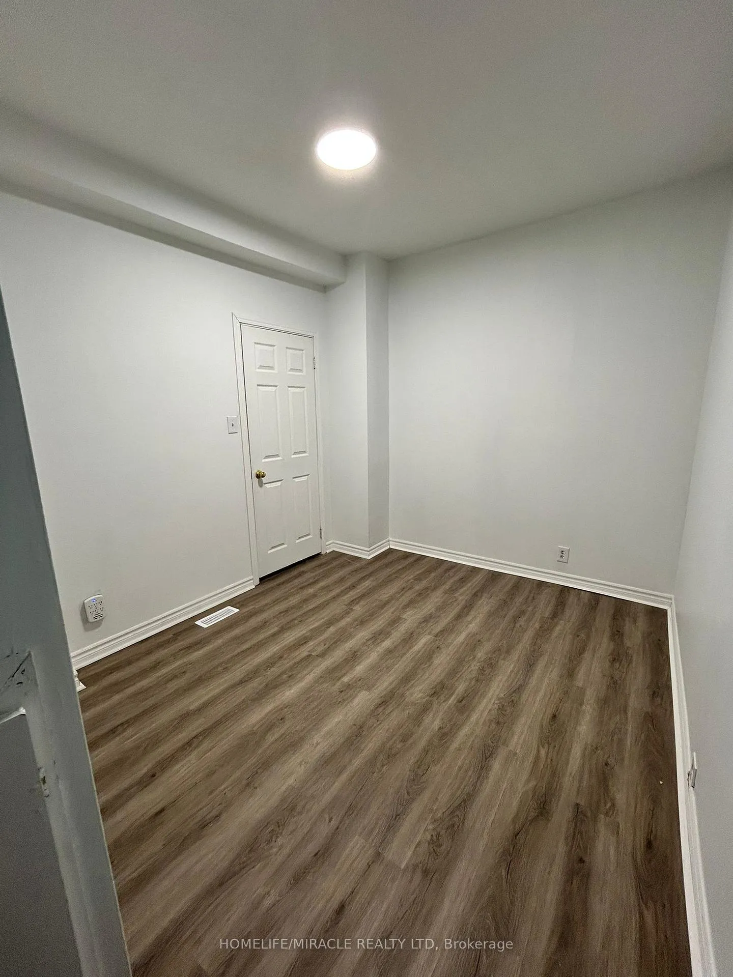 Photo 15 of 78 East 23rd Street, Hamilton, Eastmount — HOMEH