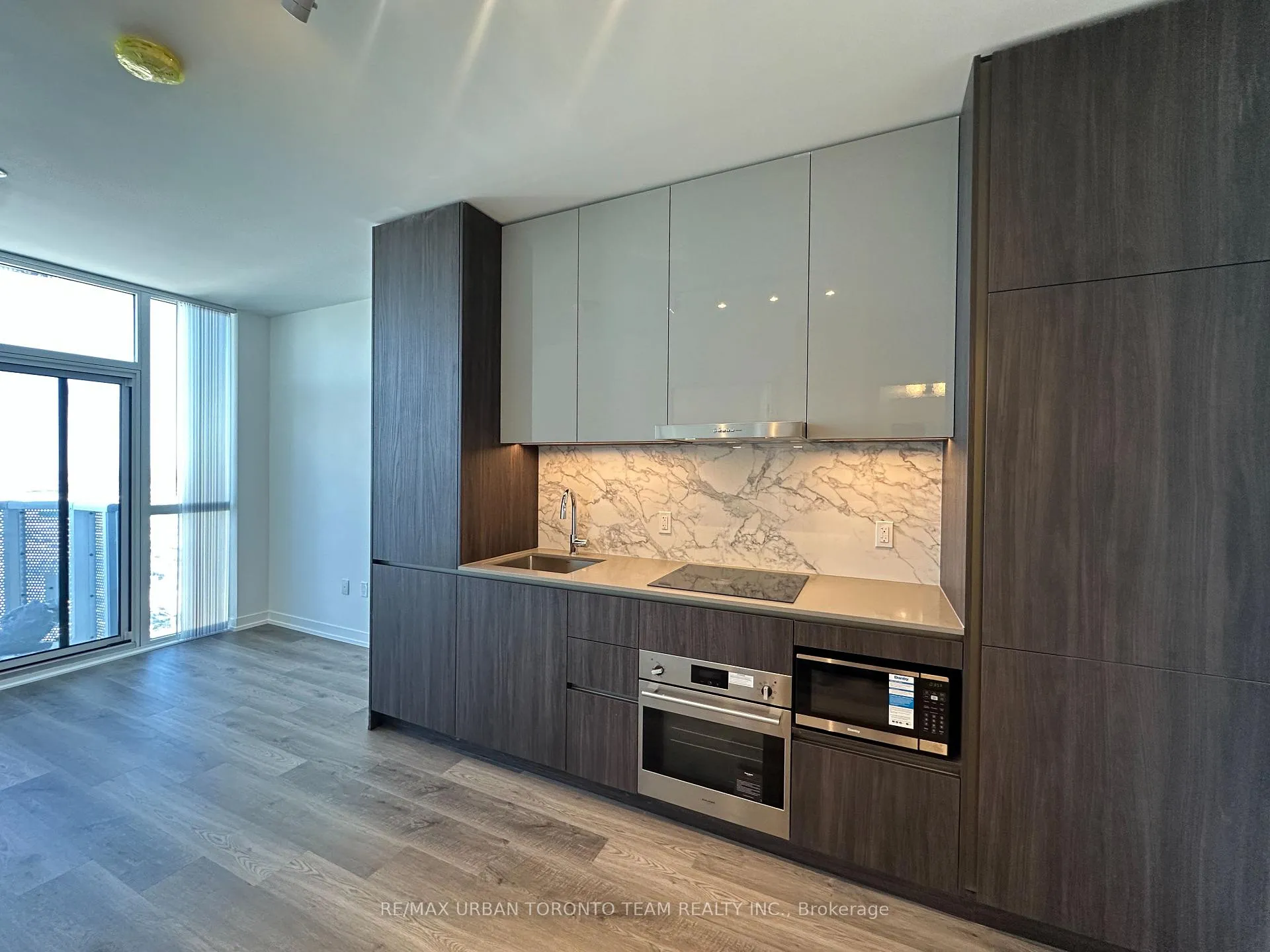 Photo 5 of Unit 6008, 8 Interchange Way, Vaughan, Vaughan Corporate Centre — HOMEH