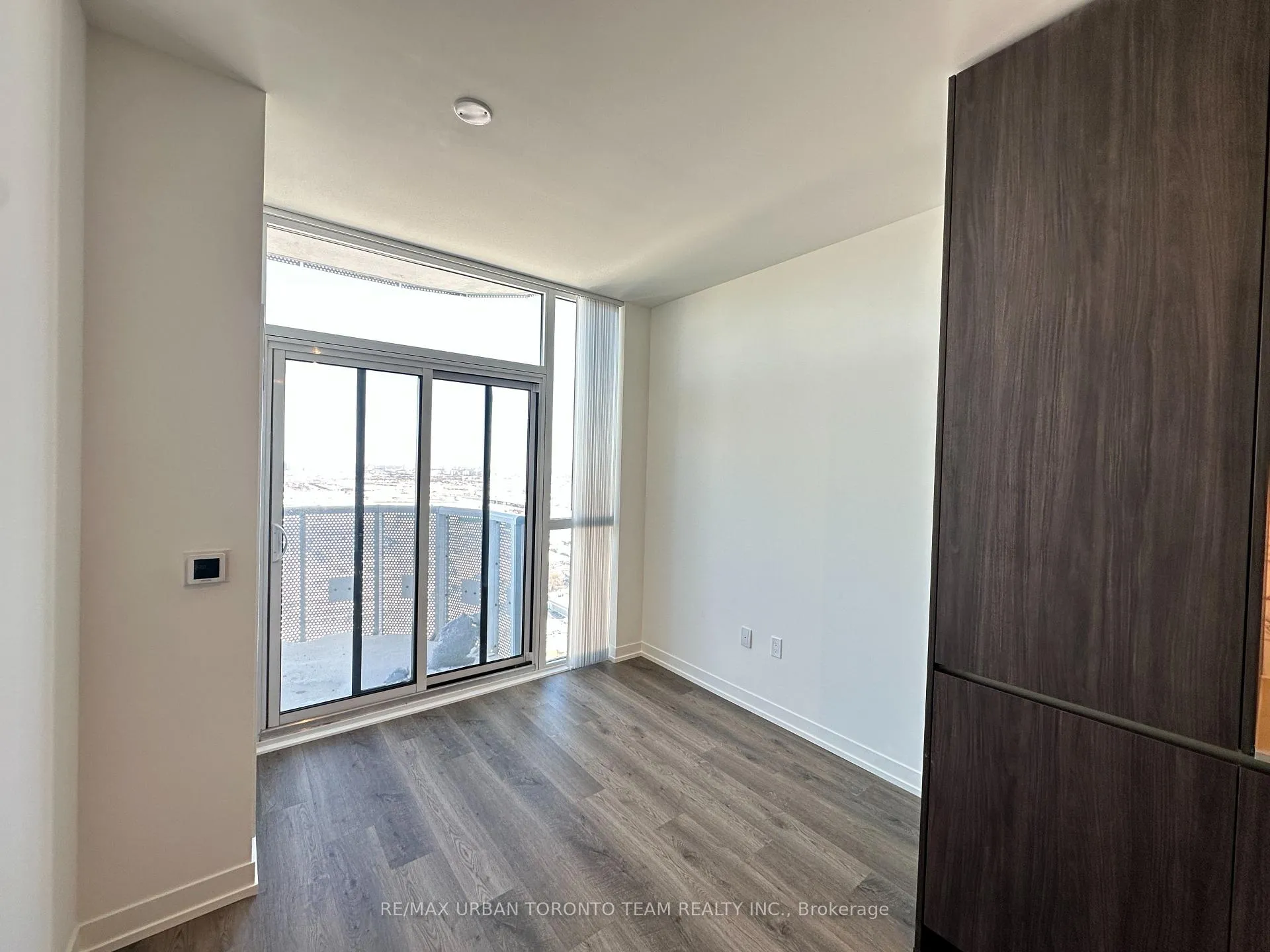 Photo 6 of Unit 6008, 8 Interchange Way, Vaughan, Vaughan Corporate Centre — HOMEH