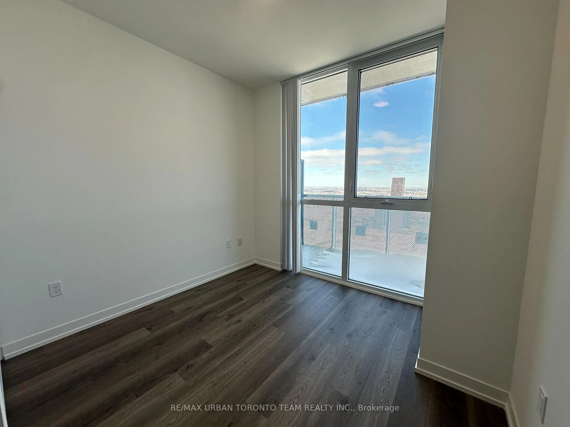 Photo 8 of Unit 6008, 8 Interchange Way, Vaughan, Vaughan Corporate Centre — HOMEH