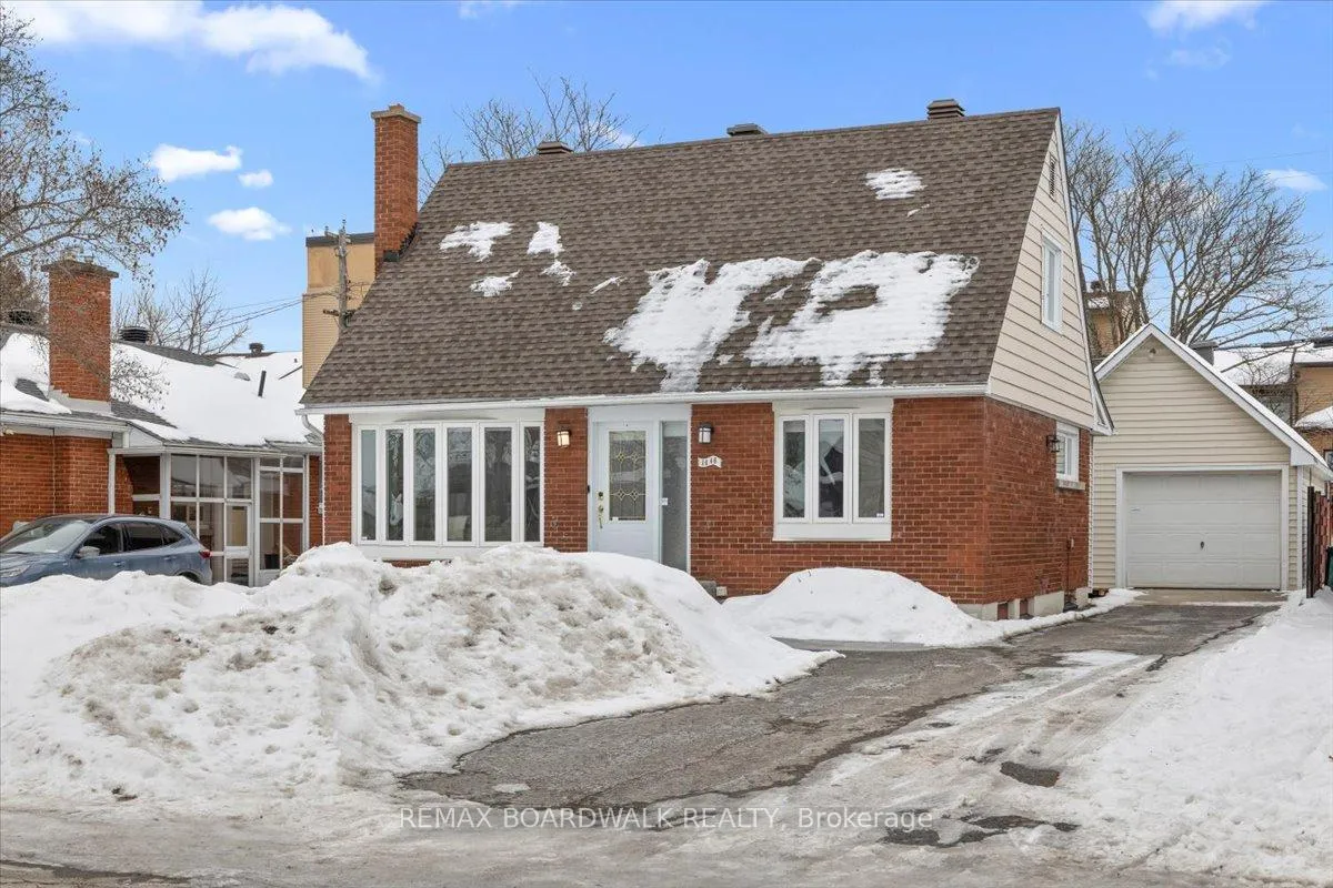 Photo 2 of 1446 Woodward Avenue, Ottawa, Carlington — HOMEH