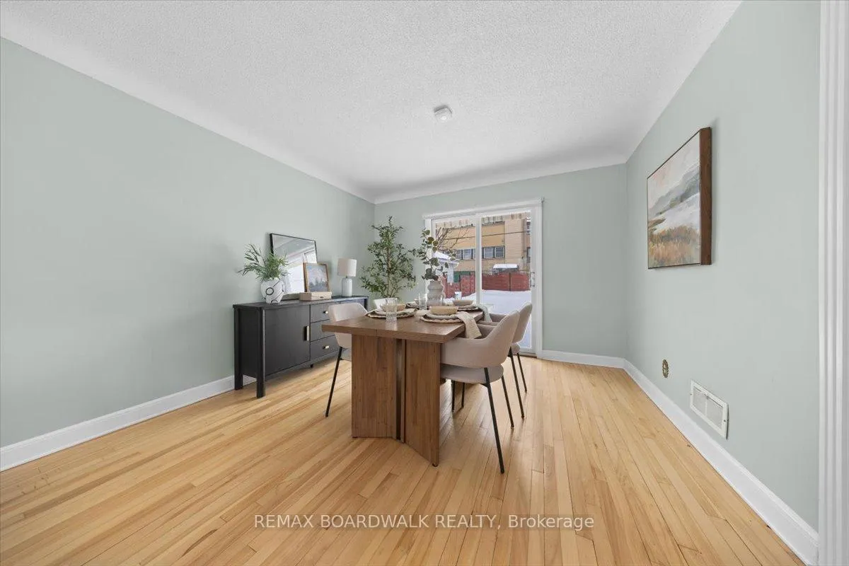 Photo 10 of 1446 Woodward Avenue, Ottawa, Carlington — HOMEH