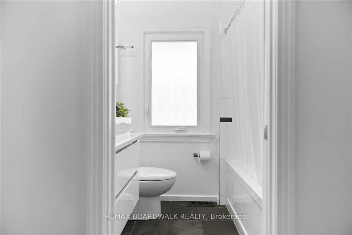 Photo 30 of 1446 Woodward Avenue, Ottawa, Carlington — HOMEH