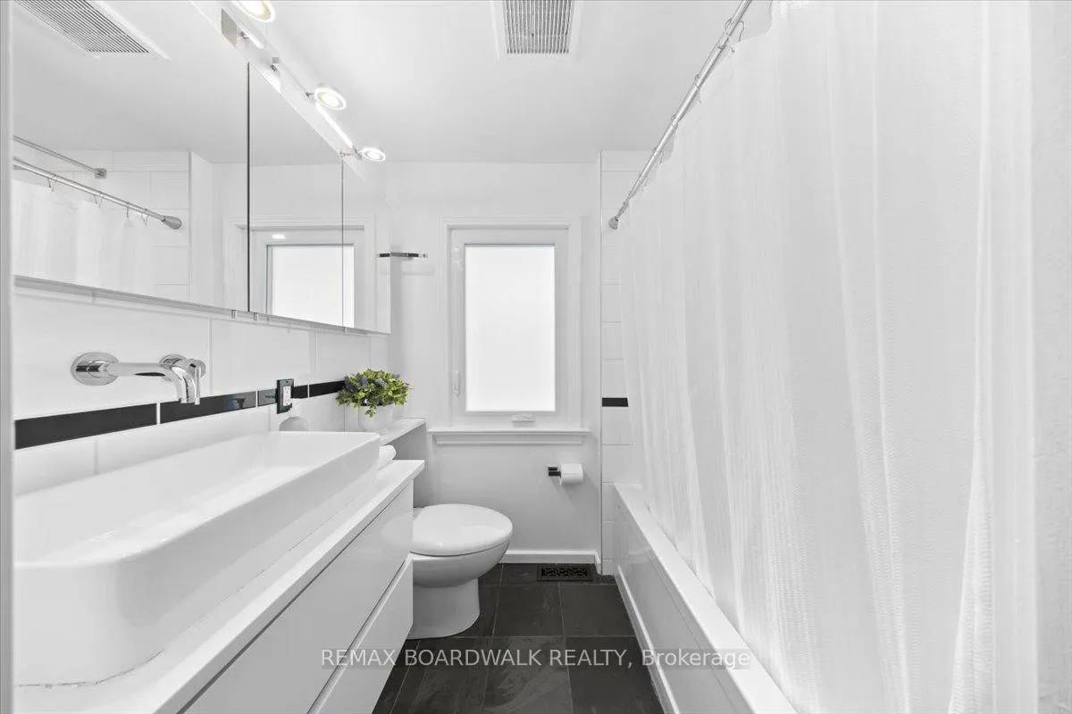 Photo 31 of 1446 Woodward Avenue, Ottawa, Carlington — HOMEH
